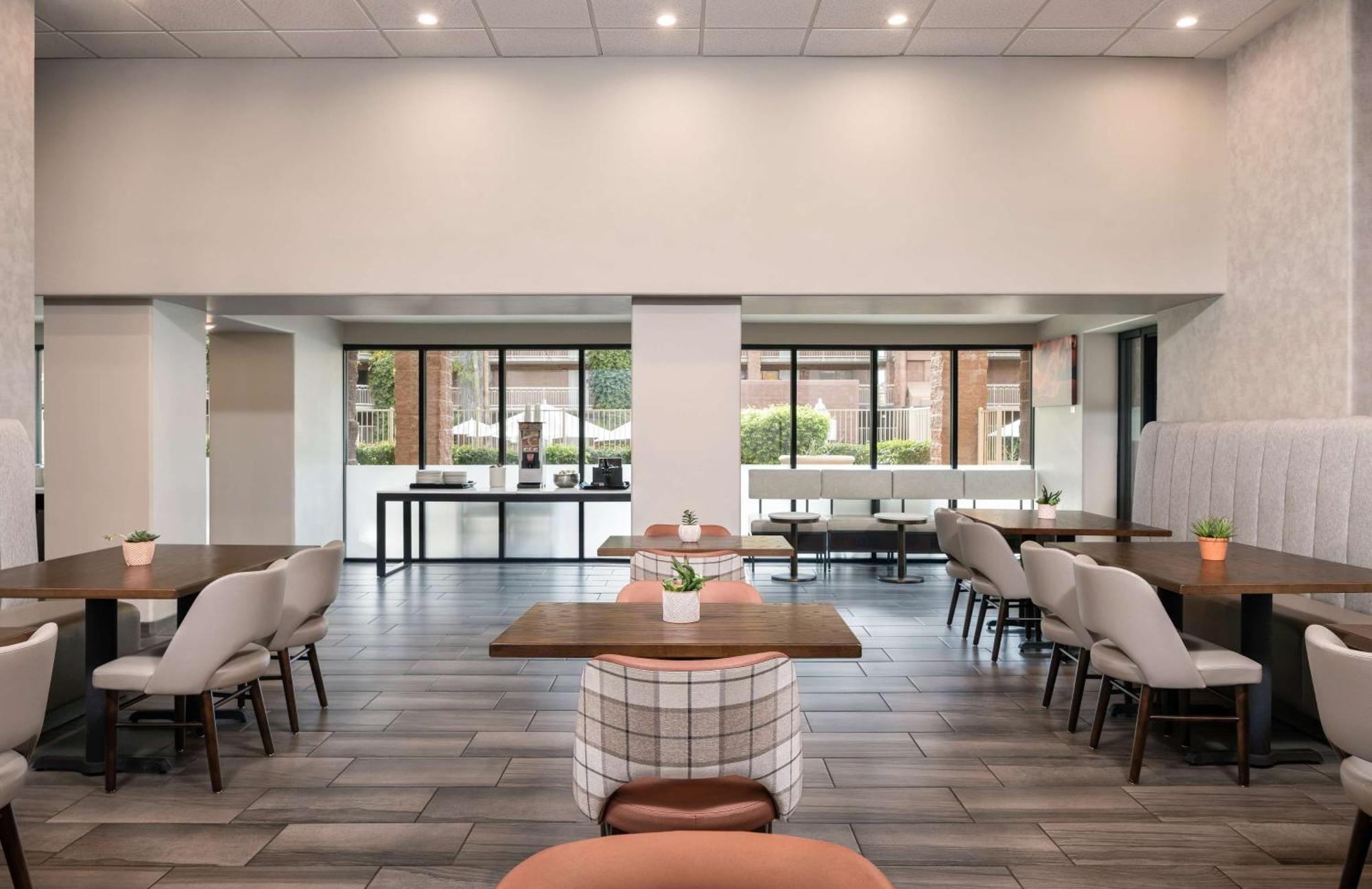 Embassy Suites By Hilton Tucson East Exterior foto